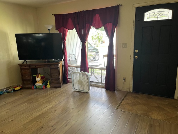 2916 Cameron Ave, ROCKFORD, Illinois 61101, 3 Bedrooms Bedrooms, ,1 BathroomBathrooms,House,For Sale,Ave,202604935