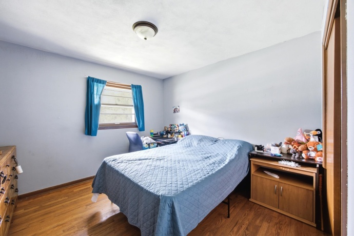 2105 Forest View, ROCKFORD, Illinois 61108, ,2 Units,For Sale,Forest View,202604937