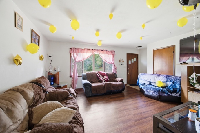 2105 Forest View, ROCKFORD, Illinois 61108, ,2 Units,For Sale,Forest View,202604937