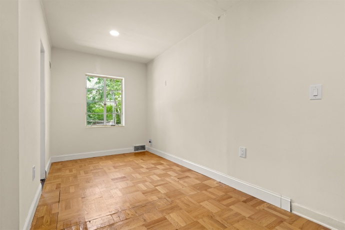 1822 State, ROCKFORD, Illinois 61107, 3 Bedrooms Bedrooms, ,2 BathroomsBathrooms,House,For Sale,State,202604940