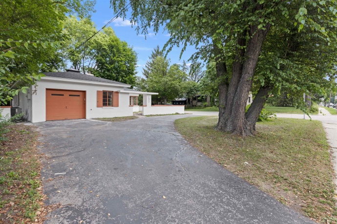 1822 State, ROCKFORD, Illinois 61107, 3 Bedrooms Bedrooms, ,2 BathroomsBathrooms,House,For Sale,State,202604940