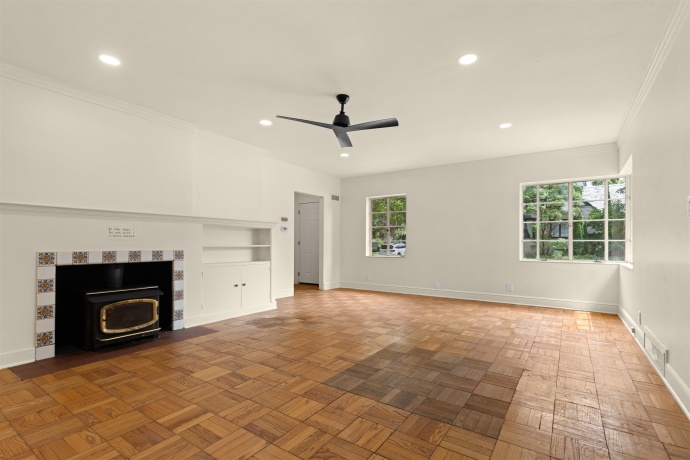 1822 State, ROCKFORD, Illinois 61107, 3 Bedrooms Bedrooms, ,2 BathroomsBathrooms,House,For Sale,State,202604940