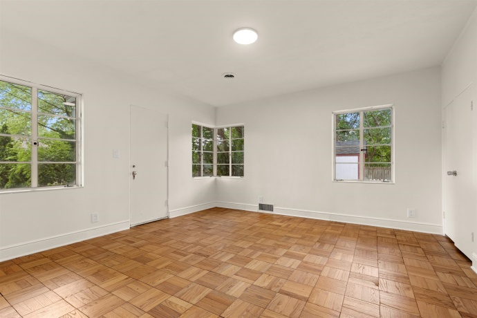 1822 State, ROCKFORD, Illinois 61107, 3 Bedrooms Bedrooms, ,2 BathroomsBathrooms,House,For Sale,State,202604940