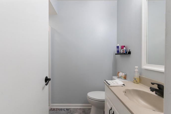 220 Bienterra, ROCKFORD, Illinois 61107, 2 Bedrooms Bedrooms, ,2 BathroomsBathrooms,Condominium,For Sale,Bienterra,202604941