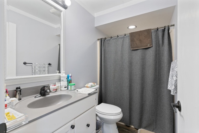 220 Bienterra, ROCKFORD, Illinois 61107, 2 Bedrooms Bedrooms, ,2 BathroomsBathrooms,Condominium,For Sale,Bienterra,202604941