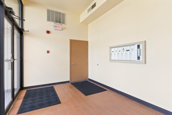 220 Bienterra, ROCKFORD, Illinois 61107, 2 Bedrooms Bedrooms, ,2 BathroomsBathrooms,Condominium,For Sale,Bienterra,202604941