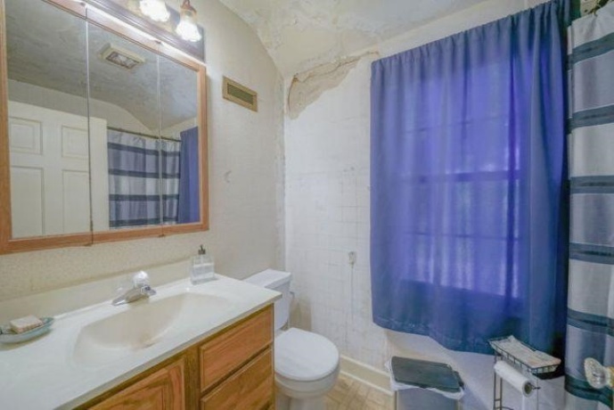 1205 6th, ROCHELLE, Illinois 61068, 4 Bedrooms Bedrooms, ,1 BathroomBathrooms,House,For Sale,6th,202604944