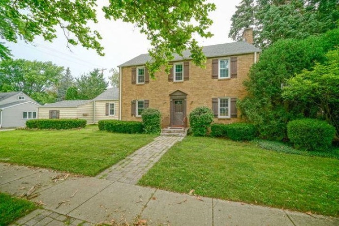 1205 6th, ROCHELLE, Illinois 61068, 4 Bedrooms Bedrooms, ,1 BathroomBathrooms,House,For Sale,6th,202604944