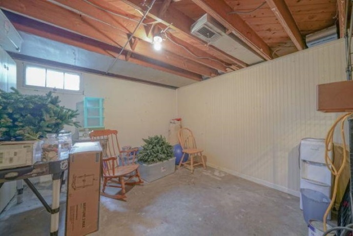 1205 6th, ROCHELLE, Illinois 61068, 4 Bedrooms Bedrooms, ,1 BathroomBathrooms,House,For Sale,6th,202604944