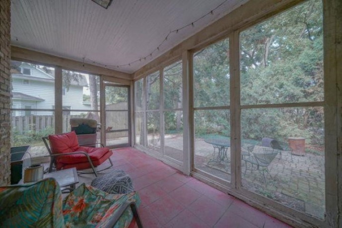 1205 6th, ROCHELLE, Illinois 61068, 4 Bedrooms Bedrooms, ,1 BathroomBathrooms,House,For Sale,6th,202604944