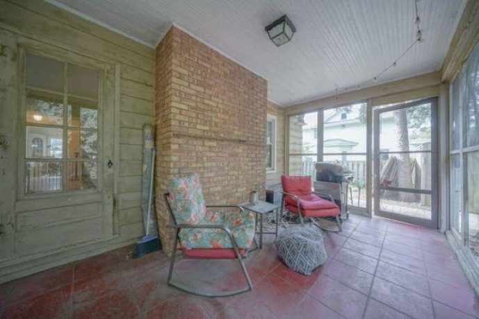 1205 6th, ROCHELLE, Illinois 61068, 4 Bedrooms Bedrooms, ,1 BathroomBathrooms,House,For Sale,6th,202604944