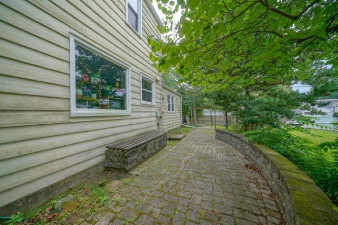 1205 6th, ROCHELLE, Illinois 61068, 4 Bedrooms Bedrooms, ,1 BathroomBathrooms,House,For Sale,6th,202604944