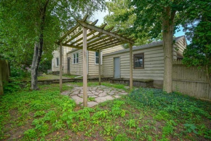1205 6th, ROCHELLE, Illinois 61068, 4 Bedrooms Bedrooms, ,1 BathroomBathrooms,House,For Sale,6th,202604944