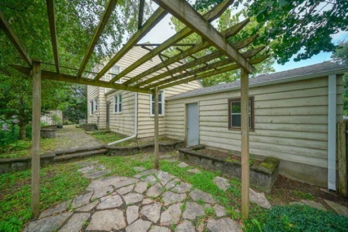1205 6th, ROCHELLE, Illinois 61068, 4 Bedrooms Bedrooms, ,1 BathroomBathrooms,House,For Sale,6th,202604944