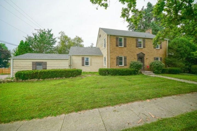 1205 6th, ROCHELLE, Illinois 61068, 4 Bedrooms Bedrooms, ,1 BathroomBathrooms,House,For Sale,6th,202604944