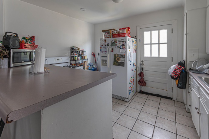 137 Summit, ROCKFORD, Illinois 61107, 2 Bedrooms Bedrooms, ,2 BathroomsBathrooms,House,For Sale,Summit,202604948