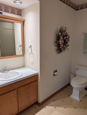 1358 Empire, FREEPORT, Illinois 61032, 3 Bedrooms Bedrooms, ,2 BathroomsBathrooms,House,For Sale,Empire,202604950