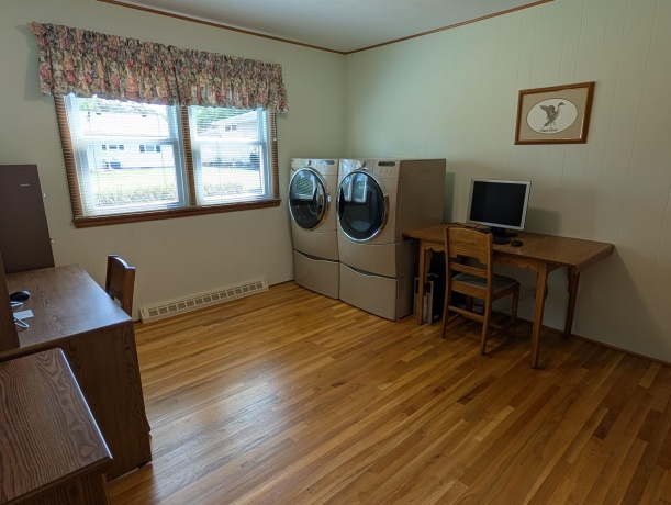 1358 Empire, FREEPORT, Illinois 61032, 3 Bedrooms Bedrooms, ,2 BathroomsBathrooms,House,For Sale,Empire,202604950
