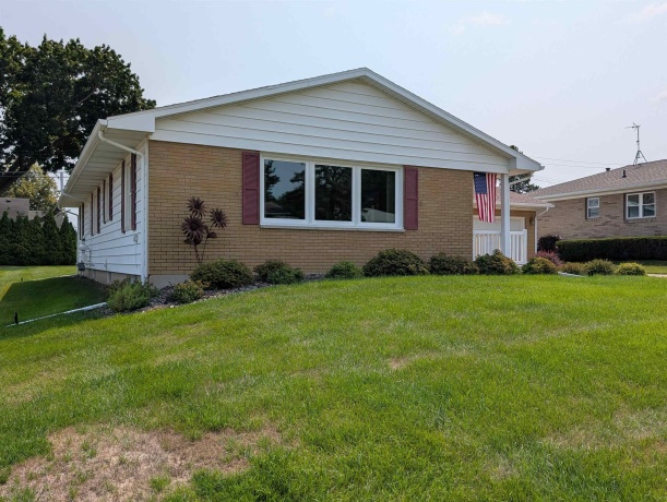 1358 Empire, FREEPORT, Illinois 61032, 3 Bedrooms Bedrooms, ,2 BathroomsBathrooms,House,For Sale,Empire,202604950