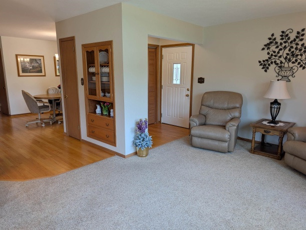 1358 Empire, FREEPORT, Illinois 61032, 3 Bedrooms Bedrooms, ,2 BathroomsBathrooms,House,For Sale,Empire,202604950