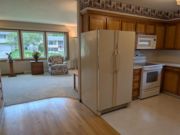 1358 Empire, FREEPORT, Illinois 61032, 3 Bedrooms Bedrooms, ,2 BathroomsBathrooms,House,For Sale,Empire,202604950