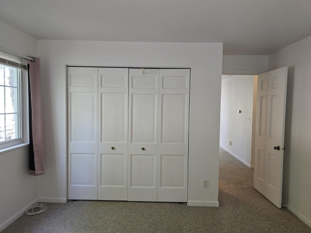 700 kiwanis, FREEPORT, Illinois 61032, 2 Bedrooms Bedrooms, ,1 BathroomBathrooms,Condominium,For Sale,kiwanis,202604951