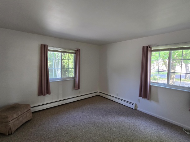 700 kiwanis, FREEPORT, Illinois 61032, 2 Bedrooms Bedrooms, ,1 BathroomBathrooms,Condominium,For Sale,kiwanis,202604951
