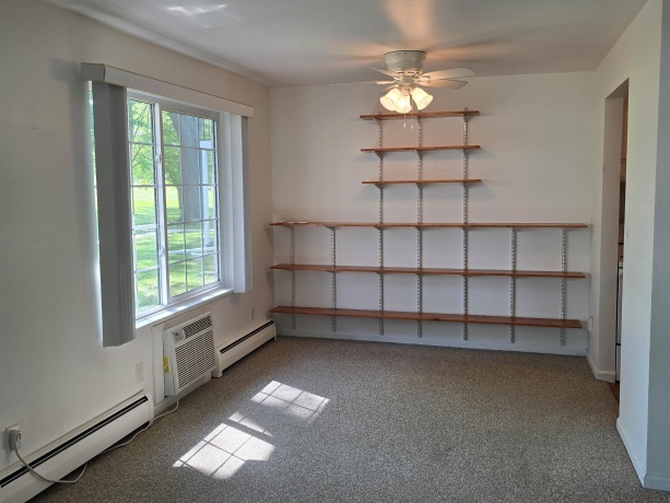 700 kiwanis, FREEPORT, Illinois 61032, 2 Bedrooms Bedrooms, ,1 BathroomBathrooms,Condominium,For Sale,kiwanis,202604951