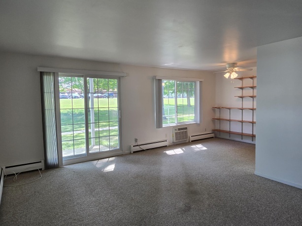 700 kiwanis, FREEPORT, Illinois 61032, 2 Bedrooms Bedrooms, ,1 BathroomBathrooms,Condominium,For Sale,kiwanis,202604951
