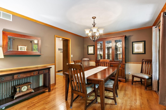 7797 North Gate Rd, ROSCOE, Illinois 61073, 4 Bedrooms Bedrooms, ,2 BathroomsBathrooms,House,For Sale,North Gate Rd,202604953