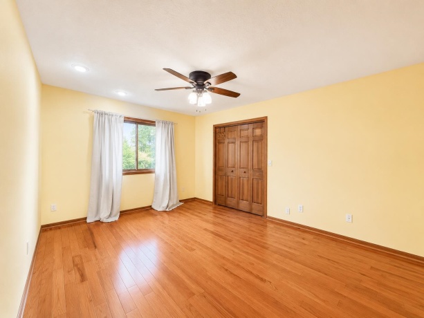 1222 Butler, ROCKFORD, Illinois 61108, 4 Bedrooms Bedrooms, ,2 BathroomsBathrooms,House,For Sale,Butler,202604955