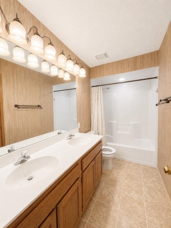 1222 Butler, ROCKFORD, Illinois 61108, 4 Bedrooms Bedrooms, ,2 BathroomsBathrooms,House,For Sale,Butler,202604955