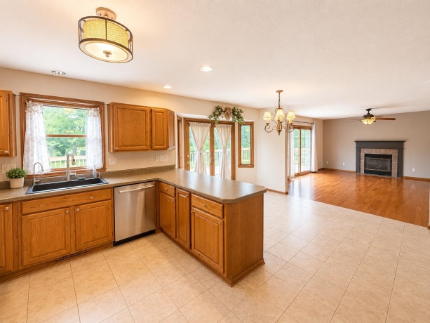 1222 Butler, ROCKFORD, Illinois 61108, 4 Bedrooms Bedrooms, ,2 BathroomsBathrooms,House,For Sale,Butler,202604955