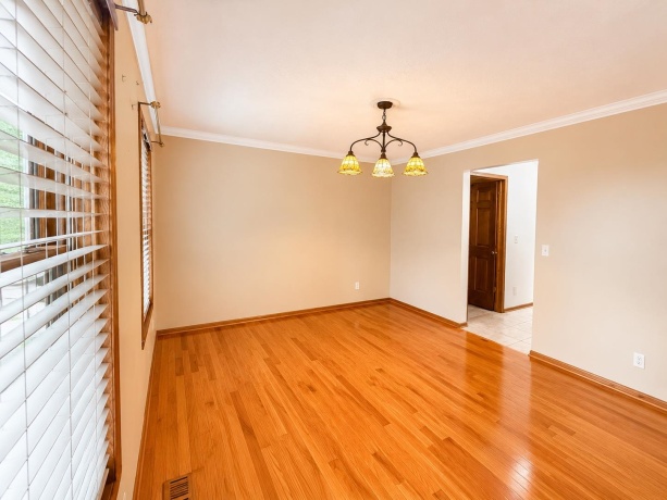 1222 Butler, ROCKFORD, Illinois 61108, 4 Bedrooms Bedrooms, ,2 BathroomsBathrooms,House,For Sale,Butler,202604955