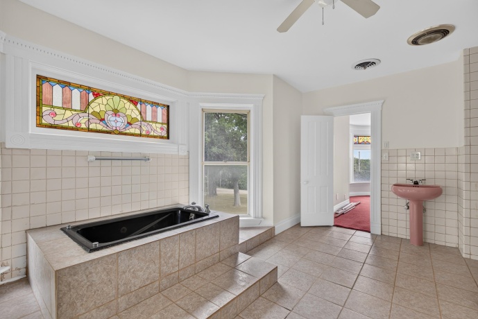 860 Best, MARSEILLES, Illinois 61341, 4 Bedrooms Bedrooms, ,3 BathroomsBathrooms,House,For Sale,Best,202604956