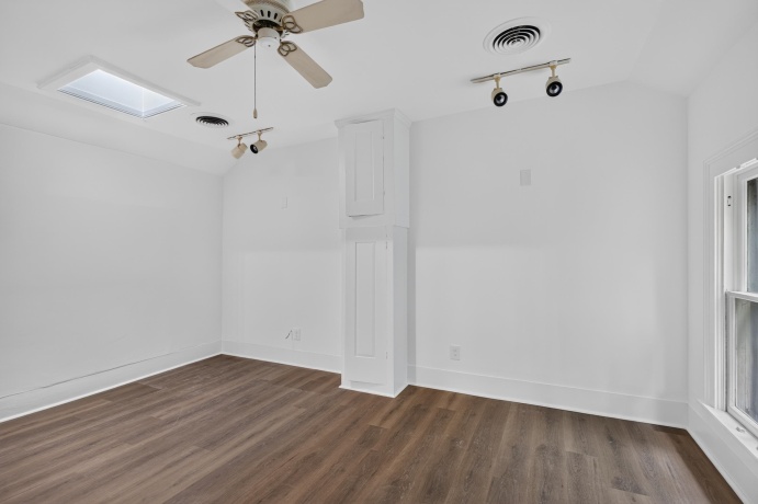 860 Best, MARSEILLES, Illinois 61341, 4 Bedrooms Bedrooms, ,3 BathroomsBathrooms,House,For Sale,Best,202604956