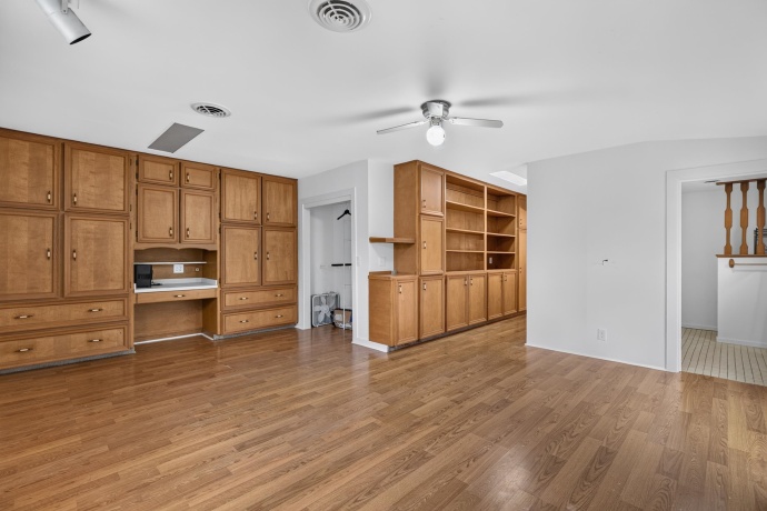 860 Best, MARSEILLES, Illinois 61341, 4 Bedrooms Bedrooms, ,3 BathroomsBathrooms,House,For Sale,Best,202604956