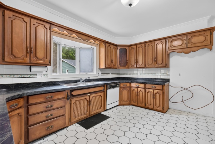 860 Best, MARSEILLES, Illinois 61341, 4 Bedrooms Bedrooms, ,3 BathroomsBathrooms,House,For Sale,Best,202604956