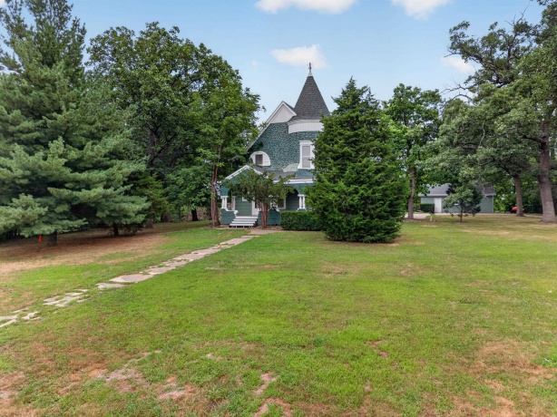860 Best, MARSEILLES, Illinois 61341, 4 Bedrooms Bedrooms, ,3 BathroomsBathrooms,House,For Sale,Best,202604956