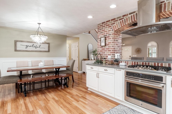6053 Southdown, ROSCOE, Illinois 61073, 4 Bedrooms Bedrooms, ,3 BathroomsBathrooms,House,For Sale,Southdown,202604584