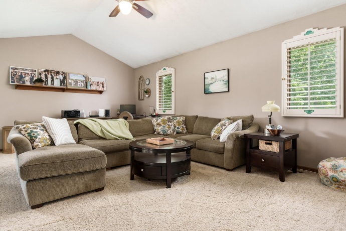 6053 Southdown, ROSCOE, Illinois 61073, 4 Bedrooms Bedrooms, ,3 BathroomsBathrooms,House,For Sale,Southdown,202604584