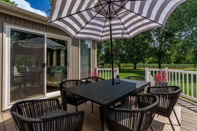 6053 Southdown, ROSCOE, Illinois 61073, 4 Bedrooms Bedrooms, ,3 BathroomsBathrooms,House,For Sale,Southdown,202604584