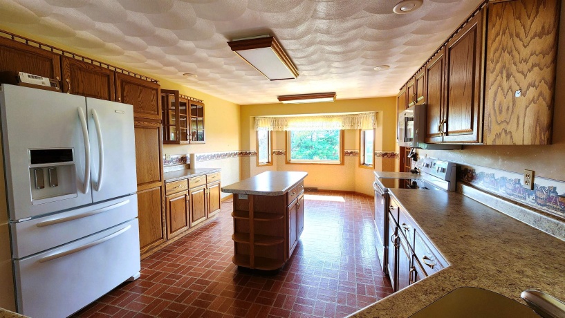 11056 Center, DURAND, Illinois 61024, 4 Bedrooms Bedrooms, ,2 BathroomsBathrooms,House,For Sale,Center,202604524