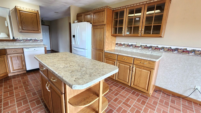 11056 Center, DURAND, Illinois 61024, 4 Bedrooms Bedrooms, ,2 BathroomsBathrooms,House,For Sale,Center,202604524