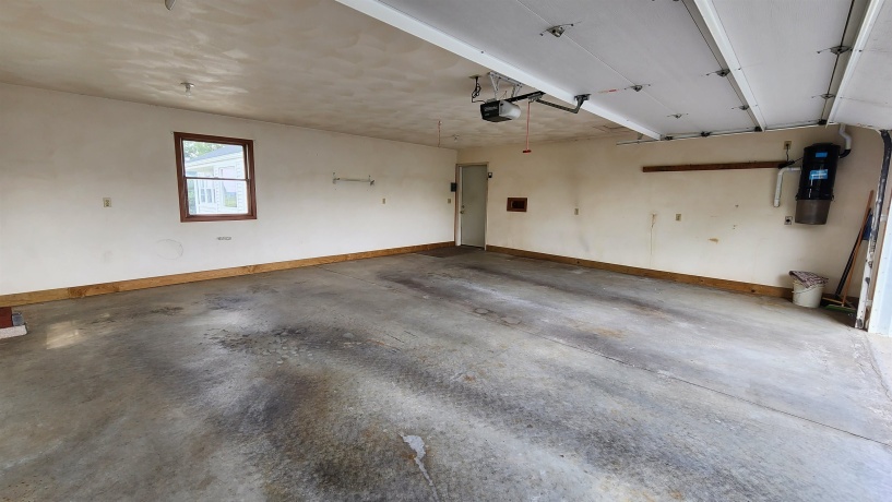11056 Center, DURAND, Illinois 61024, 4 Bedrooms Bedrooms, ,2 BathroomsBathrooms,House,For Sale,Center,202604524