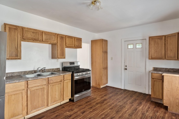 2007 state st, ROCKFORD, Illinois 61104, ,2 Units,For Sale,state st,202604964