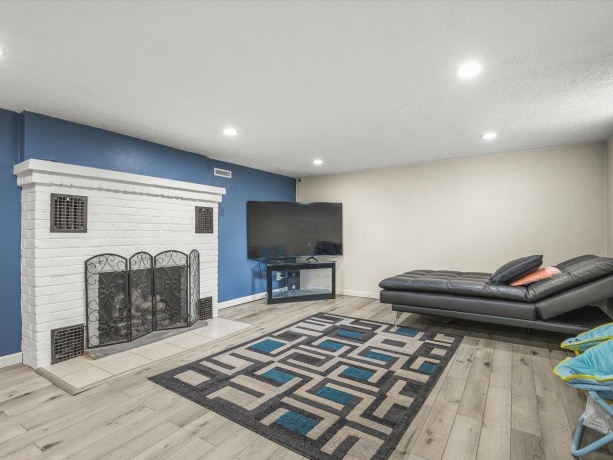 5322 Tipple Rd, ROCKFORD, Illinois 61102, 3 Bedrooms Bedrooms, ,2 BathroomsBathrooms,House,For Sale,Tipple Rd,202604963