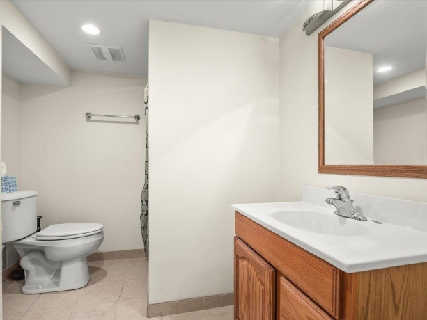 5322 Tipple Rd, ROCKFORD, Illinois 61102, 3 Bedrooms Bedrooms, ,2 BathroomsBathrooms,House,For Sale,Tipple Rd,202604963