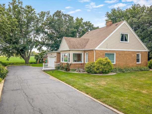5322 Tipple Rd, ROCKFORD, Illinois 61102, 3 Bedrooms Bedrooms, ,2 BathroomsBathrooms,House,For Sale,Tipple Rd,202604963