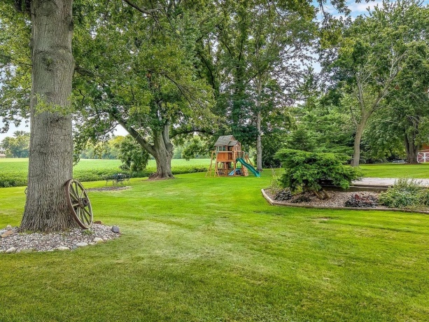 5322 Tipple Rd, ROCKFORD, Illinois 61102, 3 Bedrooms Bedrooms, ,2 BathroomsBathrooms,House,For Sale,Tipple Rd,202604963